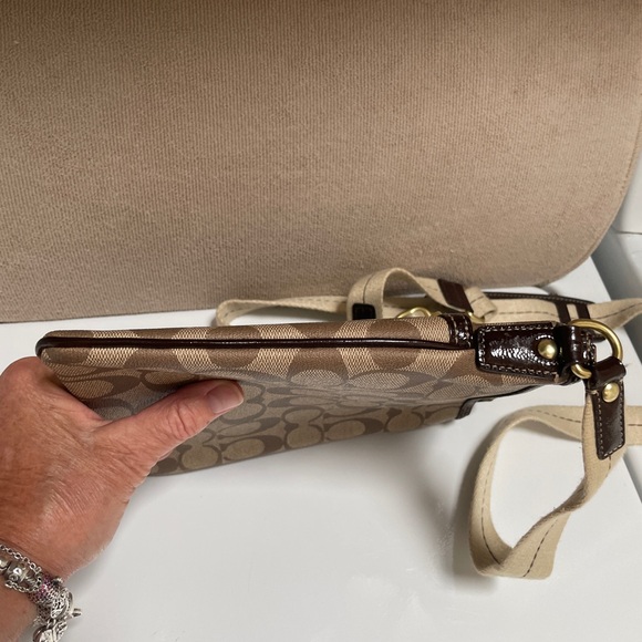 Coach Crossbody Brown/Beige Signature Coated Canvas Purse. Authentic I.D. # - Picture 13 of 16